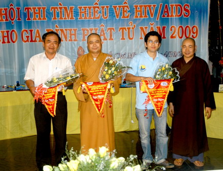 phật tử thi HIV/AIDS 2009