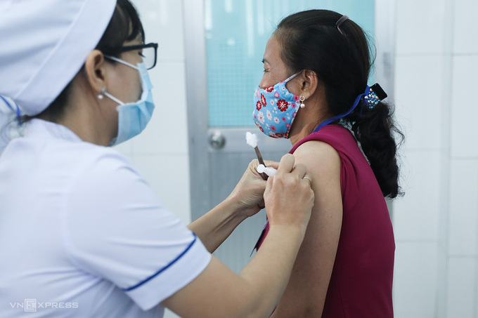 'Vaccine Nanocovax hiệu quả bảo vệ 90%'