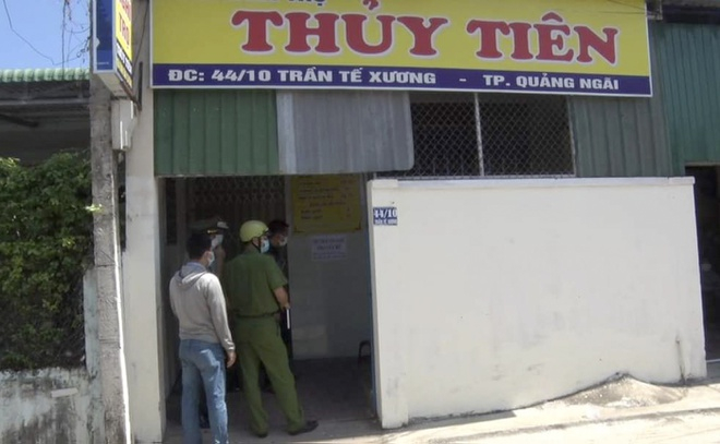 ‘Vui vẻ’ với gái bán dâm, hai tài xế dương tính với COVID-19